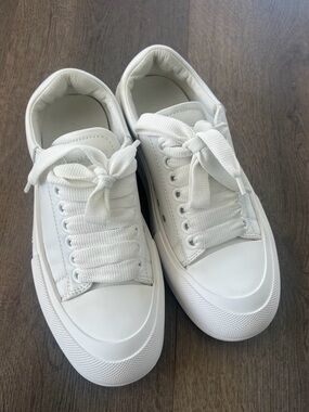 Alexander McQueen White Deck Low-Top Women's Sneakers